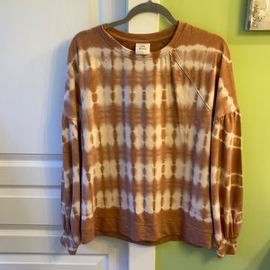 Knox Rose sweater